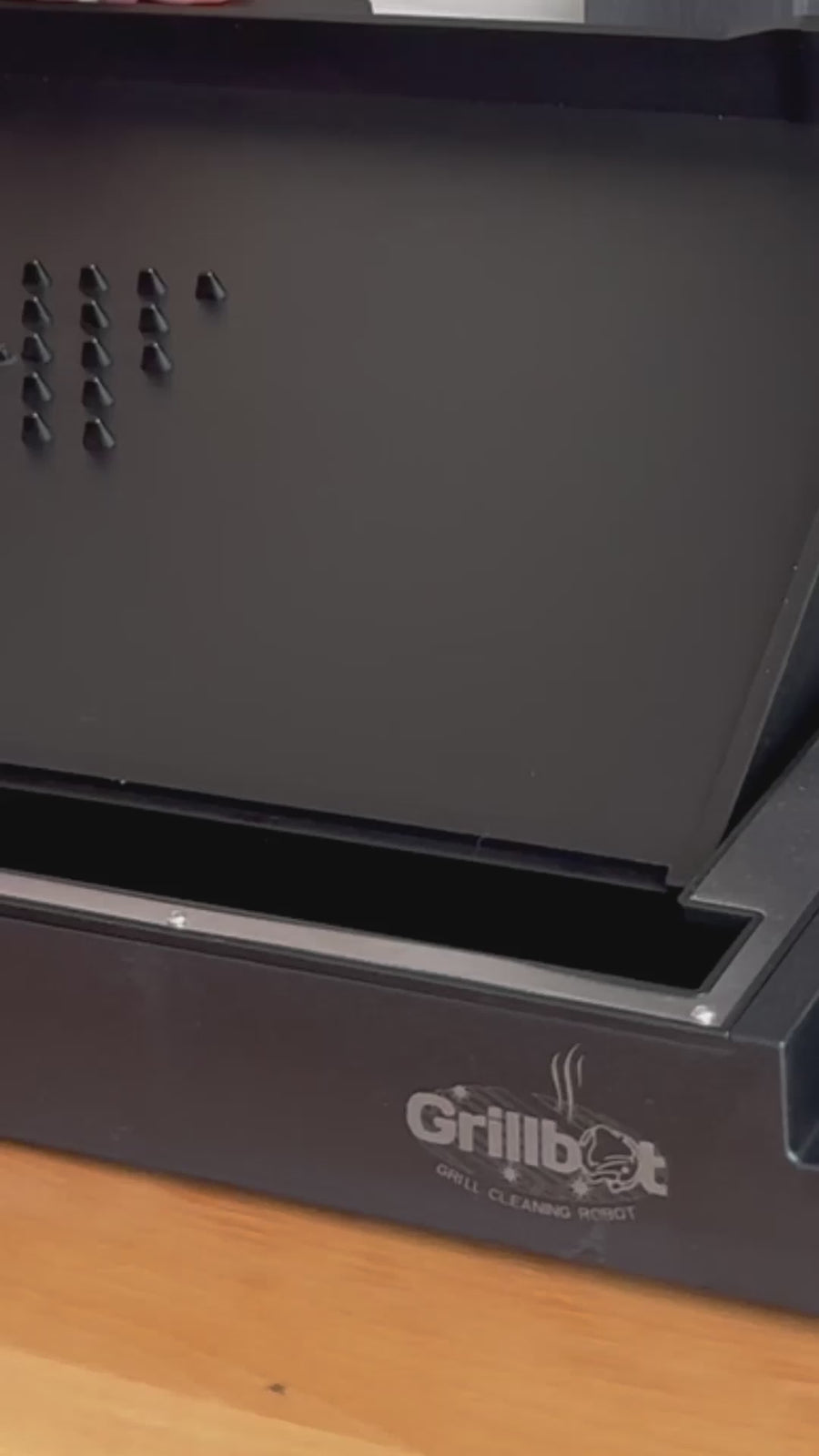 Grillbot Fliptray demo video